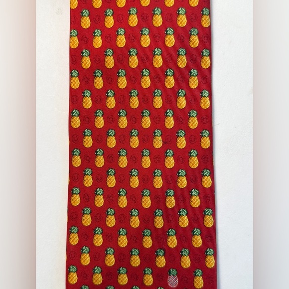 Burberry Men’s Red Neck Tie With Pineapples 🍍 - Picture 5 of 12